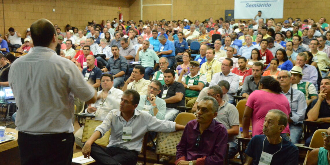 É possível produzir mesmo durante a seca, mostra evento realizado pela Embrapa