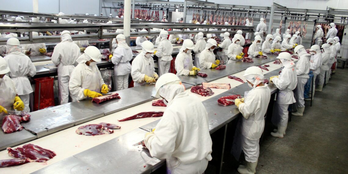 Exportação de carnes brasileiras sobe 9% em março