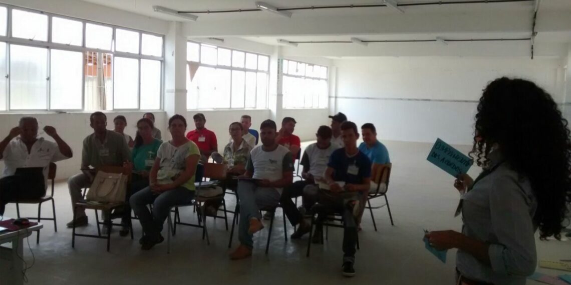 Produtores de Jaguarari participam do Encontro do Programa Qualidade Total Rural