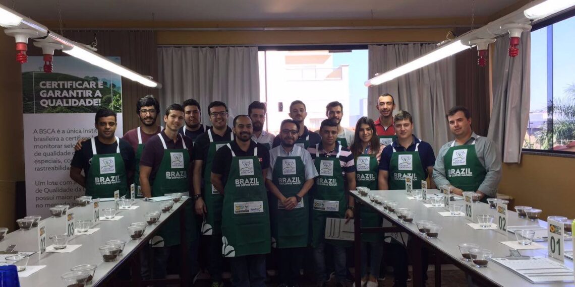 Cafés especiais naturais de 10 regiões do Brasil disputam título do Cup of Excellence