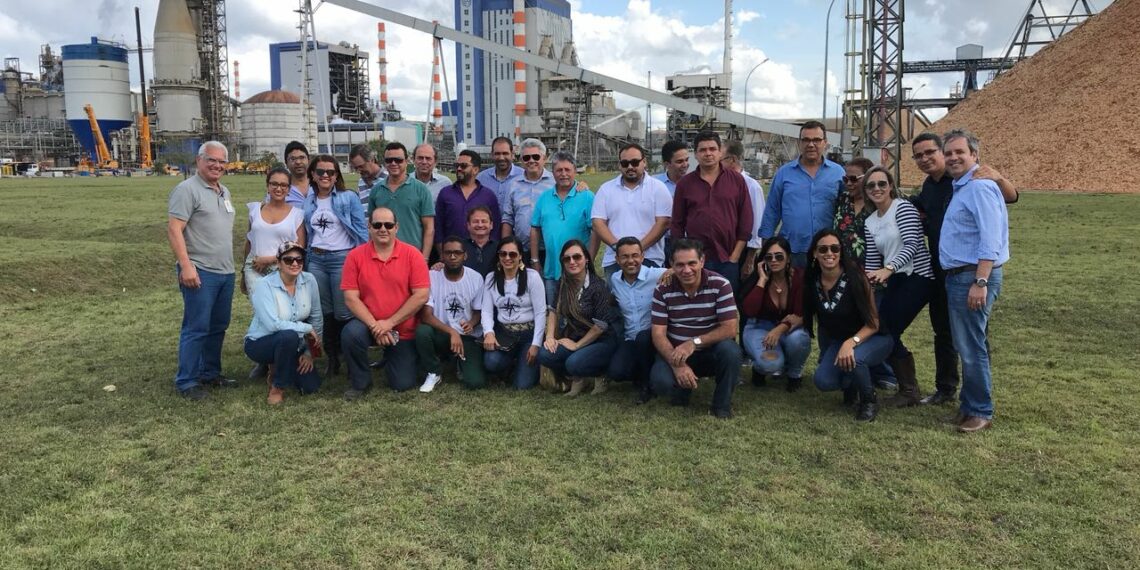 Sindicato Rural de Itamaraju e ABAF realizam visita à fábrica da Suzano Papel e Celulose