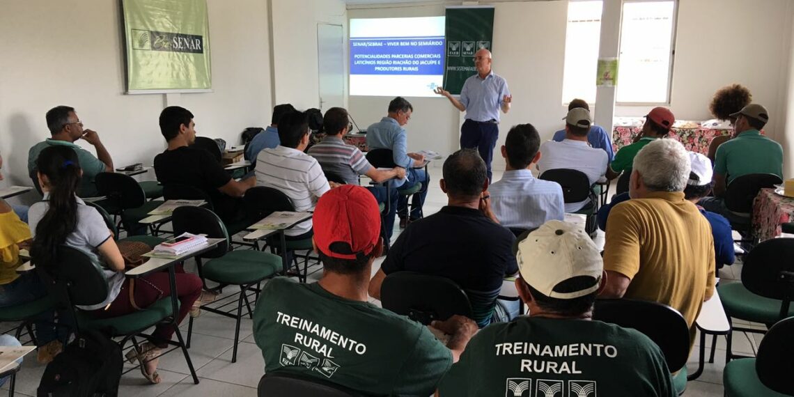 Senar Bahia capacita produtores de leite da região da Bacia do Jacuípe