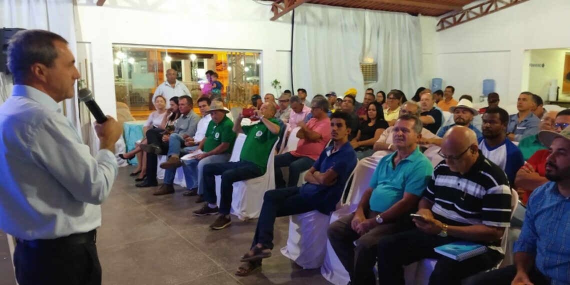Humberto Miranda participa de audiência com deputados baianos em Irecê: “vamos rodar a Bahia para fortalecer nosso Sistema e o produtor rural”