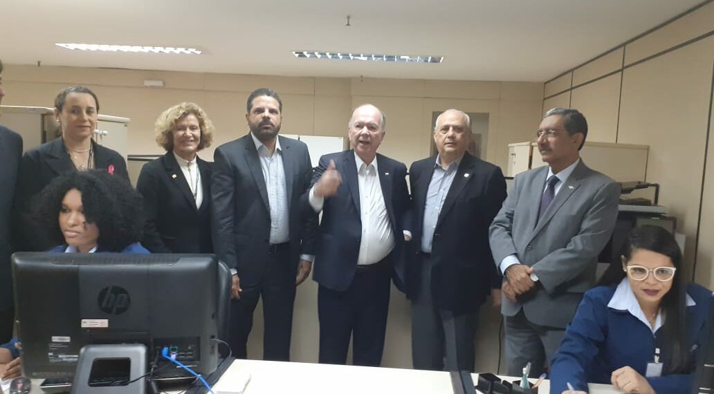 FAEB participa de inauguração do SAC