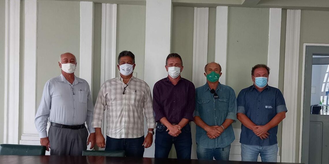 Reunião com Sindicatos da região e visita de campo marcam 2º dia da comitiva do Sistema Faeb/Senar no Sul da Bahia