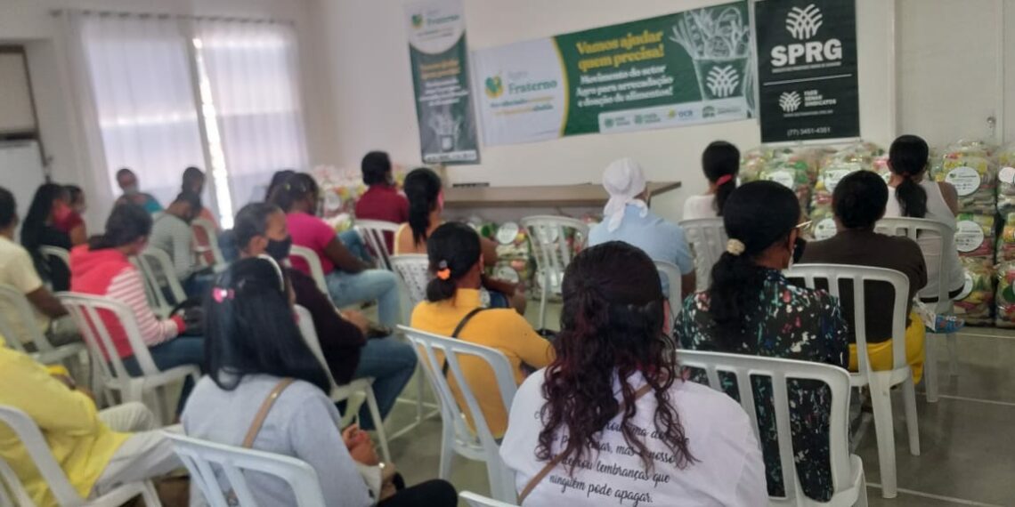 Campanha Agro Fraterno leva cestas de alimentos para Guanambi