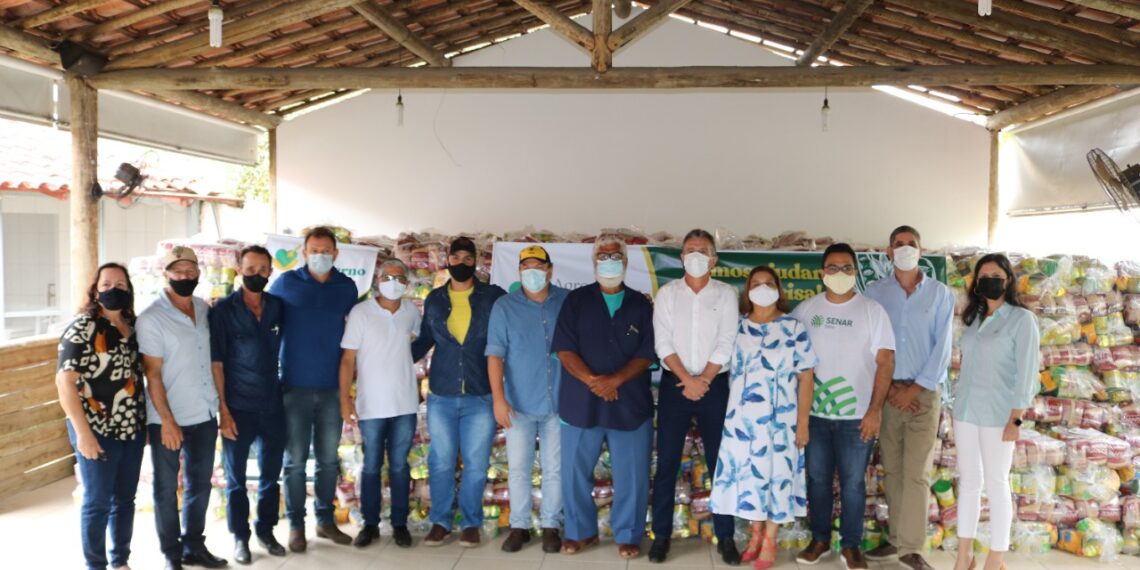 Programa Agro Fraterno leva cestas básicas a nove cidades do extremo sul baiano