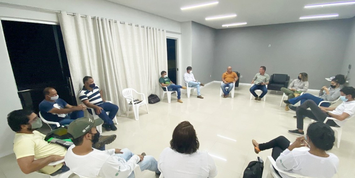 Humberto Miranda visita unidades produtivas da região de Irecê
