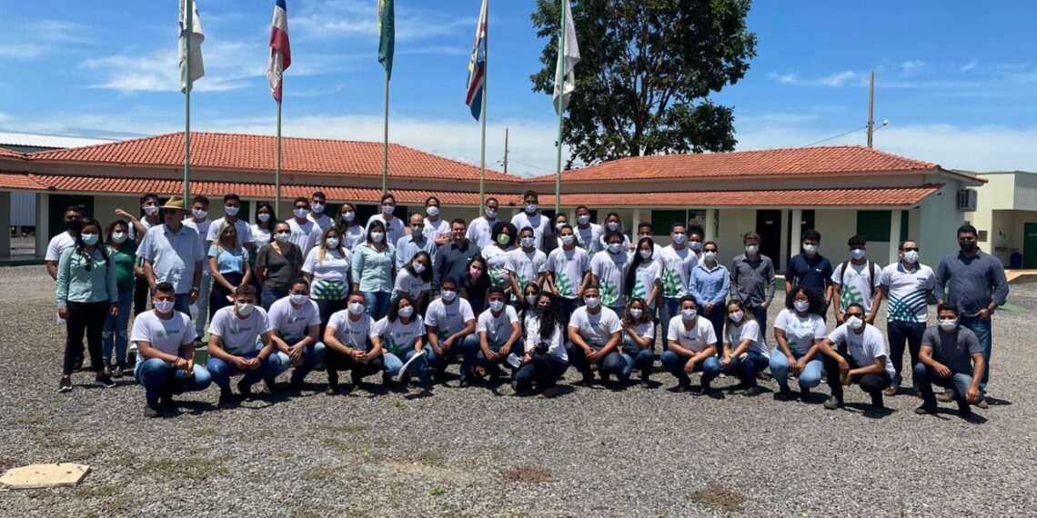 Senar Bahia certifica 77 jovens no Oeste do estado