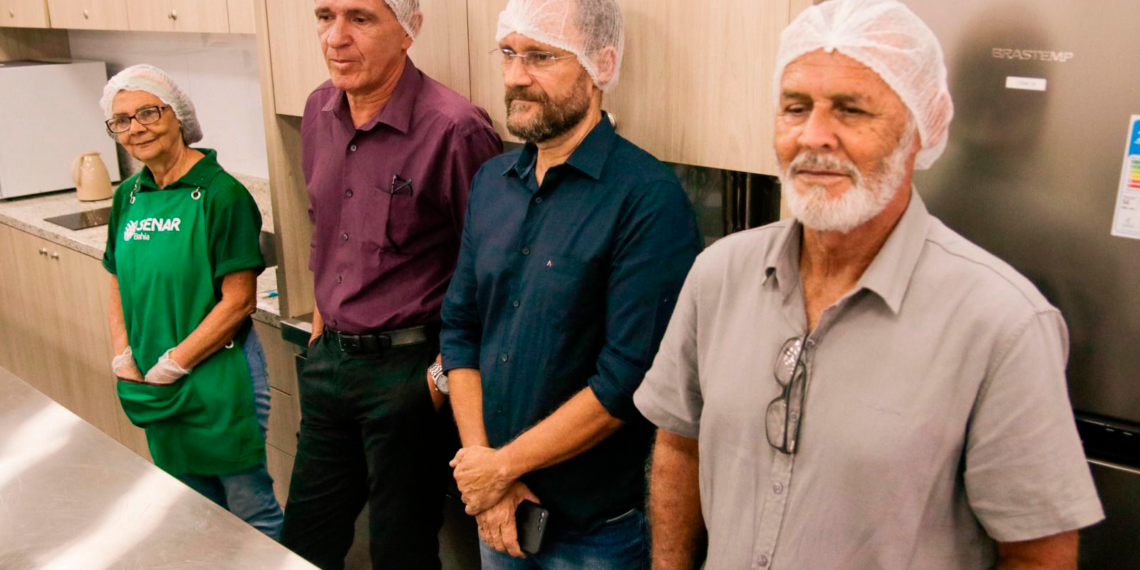 Senar Bahia inaugura unidade móvel que levará cursos gratuitos a todo o Estado