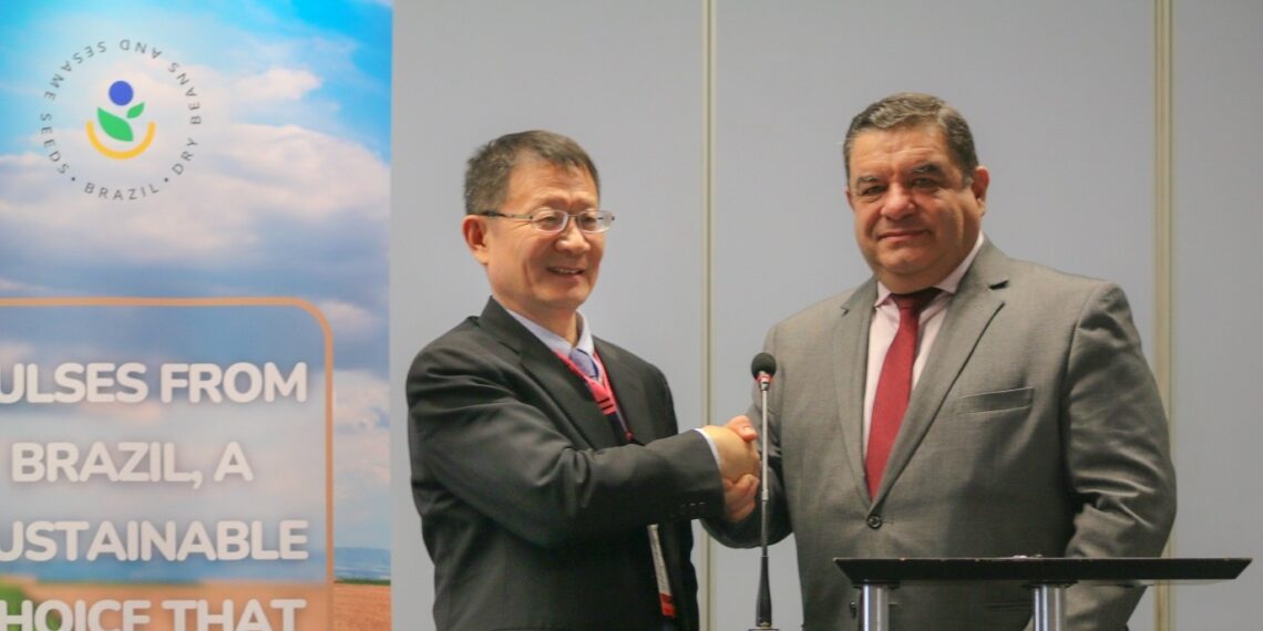 Missão à China avança acordo para feijão brasileiro