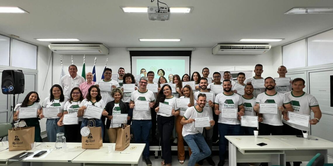 Senar Bahia certifica primeira turma do programa Escola de Líderes voltada para o Agronegócio