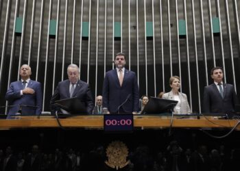 Sessão solene na Câmara dos Deputados de lançamento da Agenda Legislativa do Agro 2026