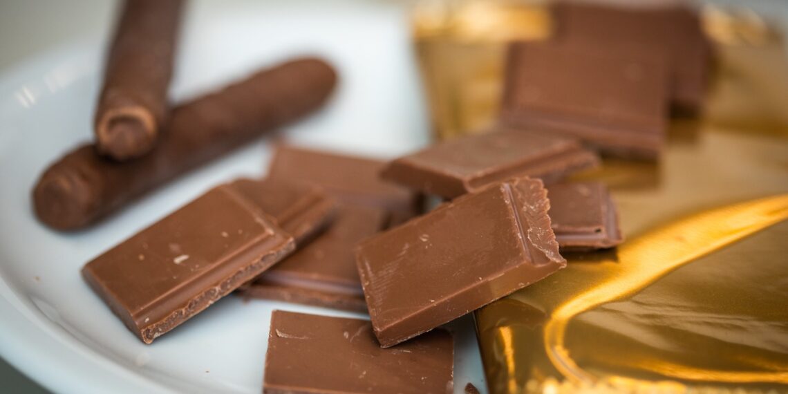 Nova lei do chocolate fortalece cacau brasileiro e traz alívio para produtores da Bahia