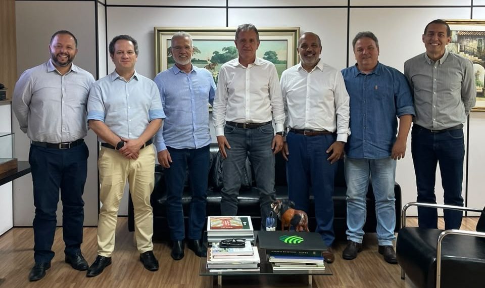 Faeb e Abrafrutas dialogam para impulsionar exportação e fortalecer a fruticultura baiana